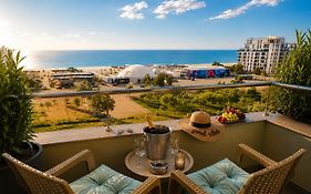 Mamaia Beach